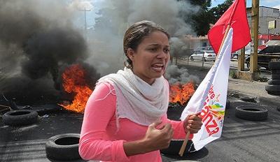 Honduran woman at anti-fraud protest in Tegucigalpa (December 2017). © Giorgio Trucchi / Rel-UITA.